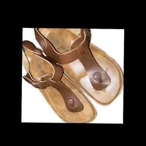 Women’s Size 9 Brown Thong Sandals